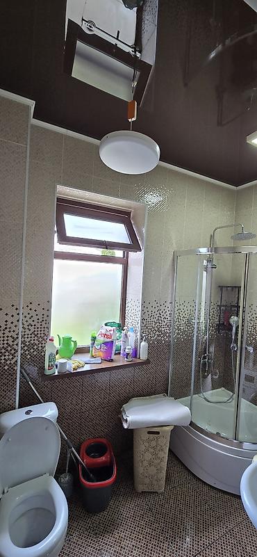 Продажа коттеджей и домов: 5 и более комнат, 350 м², 8 соток, Бишкек, Алтын-ордо ж/м Собственник — 18