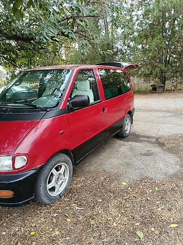 volkswagen golf v: Nissan Serena: 1998 г., 2 л, Механика, Бензин, Минивэн — 2