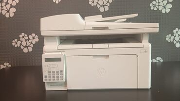 epilator laser: Ağ rəngli: HP LaserJet Pro MFP M130fn Qara rəngli: HP LaserJet M1132