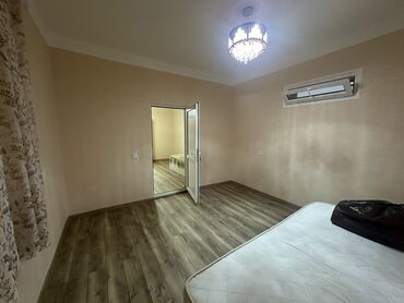 Həyət evləri və villaların satışı: Görədil 4 otaqlı, 140 kv. m, Kredit yoxdur, Orta təmir — 8