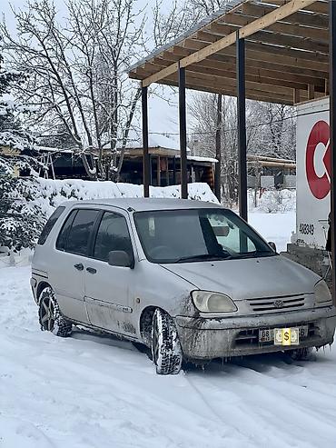 Toyota: Toyota Raum: 1998 г., 1.5 л, Автомат, Бензин, Хэтчбэк — 3