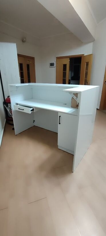 ящик для документов: ‼️СРОЧНО продается Стойка ресепшн/администраторская стойка, белая