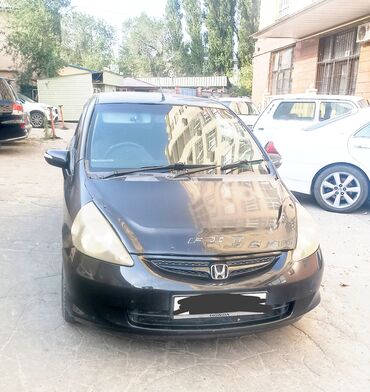 полик на камри: Honda Fit: 2002 г., 1.3 л, Вариатор, Бензин, Хэтчбэк