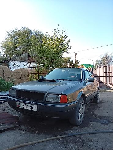 обмен на бортовой: Audi 80: 1992 г., 2 л, Механика, Бензин, Седан — 2