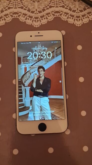 Poco: IPhone 8, 64 GB, Barmaq izi