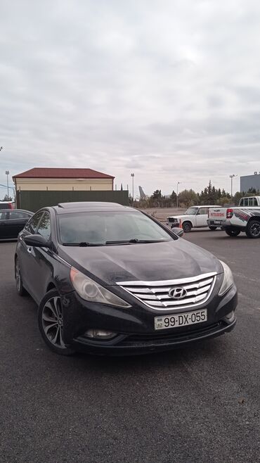 Hyundai: Hyundai Sonata: 2 l | 2013 il Sedan — 2