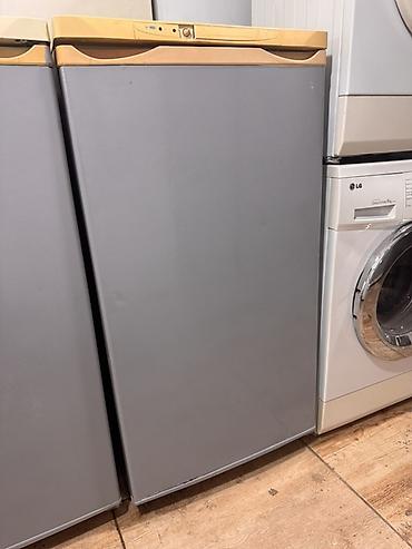 mini bar: Kompakt birkameralı soyuducu - Rəng: boz ön panel, açıq krem rəngli — 1
