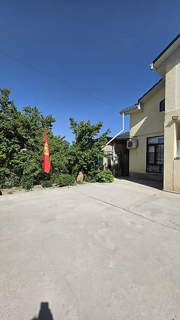 107: 🏡 Продается просторный 2-этажный дом в Бишкеке! 🏡 📍 Первомайский — 10