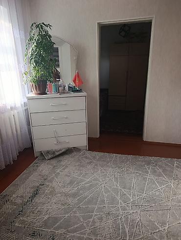 Продажа коттеджей и домов: Дом продаю город кант ул. Люксембург 41, дом топим печкай и газовым — 3