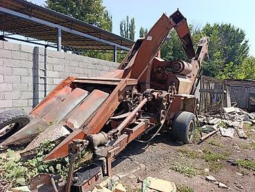 пахта аттыргыч: Кукурузоуборочный комбайн-погрузчик (насадка для уборки кукурузы) — 1