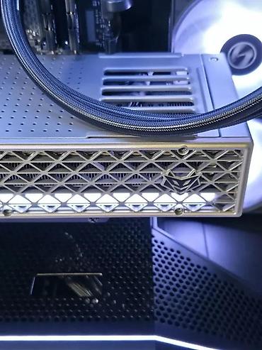 Desktop računari i radne stanice: Ryzen 7 9800X3D RX 9070XT B850 32GB 2TB - SM198PC. ✨ Prodaja i — 8