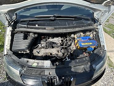 Seat: Seat Alhambra: 2003 г., 1.8 л, Автомат, Газ, Минивэн — 9