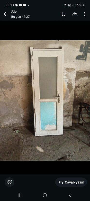plasdiq qapı: Plastik çərçivəli qapı - Material: PVC çərçivə - İki panelli: yuxarı