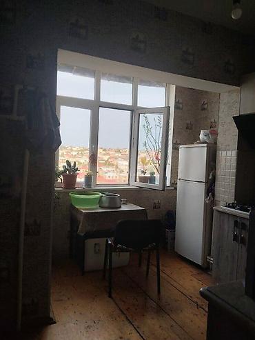 sprinter 8 1: Bakı, Qaraçuxur qəs., 2 otaqlı, Köhnə tikili, 60 kv. m — 10