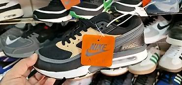 valjevo original: Nike air max
36-46
Cena 4800 din — 3