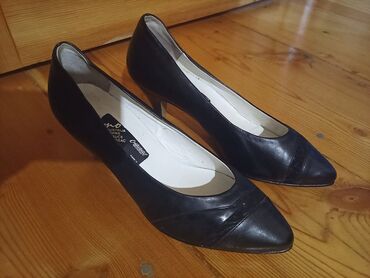 Tuflilər: Tuflilər, Ölçü: 36, rəng - Bej, Yeni — 9