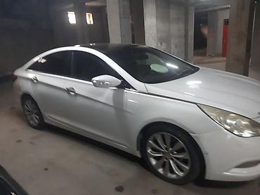 hundai 30: Hyundai Sonata: 2.4 l | 2010 il Sedan — 3
