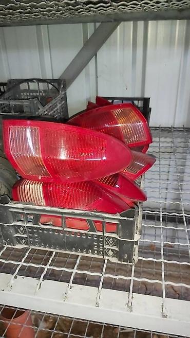 tabla u autu: ALFA ROMEO 147 STOP SVETLA RESTAJLING | Vise komada u ponudi cena po — 2