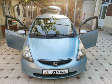 шипованные шины б у: Honda Jazz: 2007 г., 1.4 л, Автомат, Бензин, Хэтчбэк