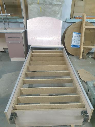 Другая мебель: Срочно продаётся комплект мебели.шифонер,кровать с — 10