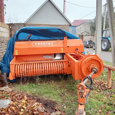 Traktorlar: Məhsul: Kənd təsərrüfatı texnikası paketi Tərkib: - Traktor Belarus — 2