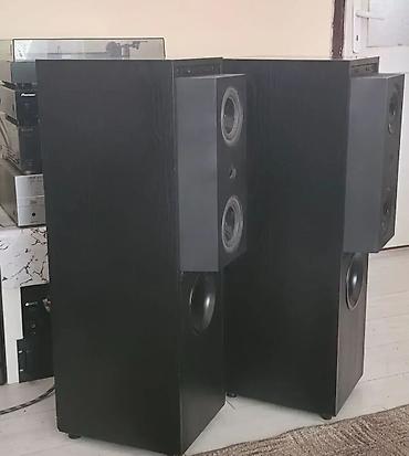 ovca sone: KEF 104/2 (predstavljen 1984. godine) je legendarni, vintage britanski — 5