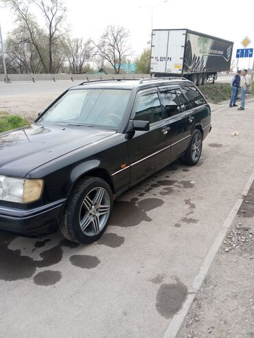 Mercedes-Benz 230: 1991 г., 3 л, Механика, Дизель, Универсал