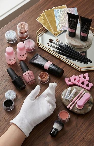 beauty blender: Profesionalni set za manikir i nail art – OPI Komplet uključuje: - — 1