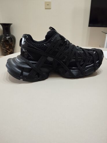Krasofkalar və idman ayaqqabıları: Balenciaga Runner – qara rəngli idman ayaqqabısı (çift) - Rəng: tam — 5