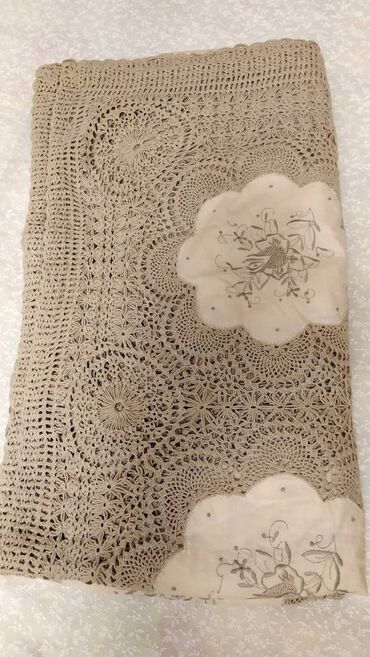 'Υφασμα: Χειροποίητο τραπεζομάντιλο. Χειροποίητο μεγάλο τραπεζομάντιλο. Και δύο — 18