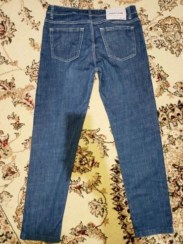 Cinslər: Şalvar 34 razmerdi qiyməti 5 manat 2 ədəd köynəklər Xl hər biri 5 — 2