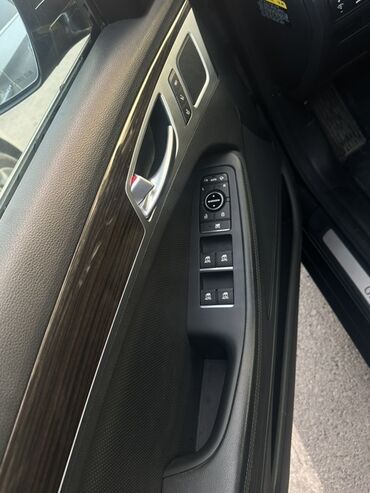 Hyundai: Hyundai Genesis: 2018 г., 3.3 л, Автомат, Бензин, Седан — 7