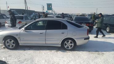 Mitsubishi: Mitsubishi Carisma: 2001 г., 1.8 л, Механика, Бензин, Седан