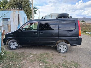 нова 2: Honda Stepwgn: 2000 г., 2 л, Автомат, Газ, Минивэн