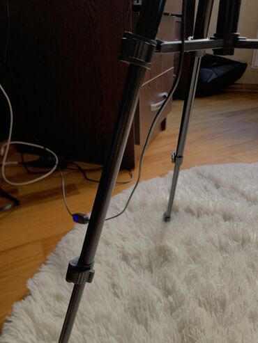 İşıqlandırma: Peşəkar Ring Light (Üç Ayaqlı) • Güclü və bərabər işıqlandırma • 3 — 8