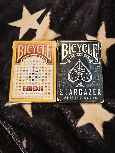 grand bicycle: Bicycle brendinin iki ədəd tematik oyun kartı dəsti Bicycle Emoji — 1