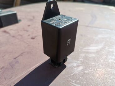 Auto delovi: Relej maglenki Lada 21213,21214 Niva, Lada 112 br.3. Polovnano — 6