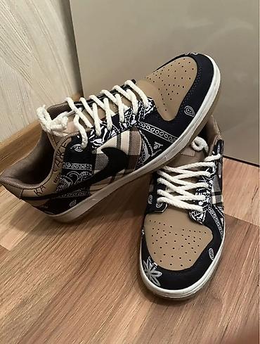 nike dunk: Nike Dunk Low Travis Scott model krossovkalardır. Tam ideal vəziyyətdə — 2