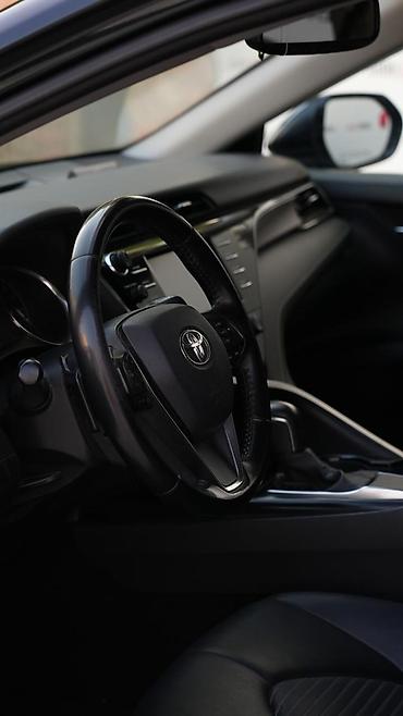 для такси авто: Toyota Camry: 2020 г., 2.5 л, Автомат, Бензин, Седан — 4