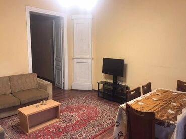 Uzunmüddətli kirayə mənzillər: Nəsimi rayonu,28 may metrosu,28 Mollun yanında yerləşən3 mərtəbəli — 2