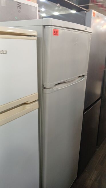Soyuducular: 2 qapılı Indesit Soyuducu Satılır, rəng - Ağ