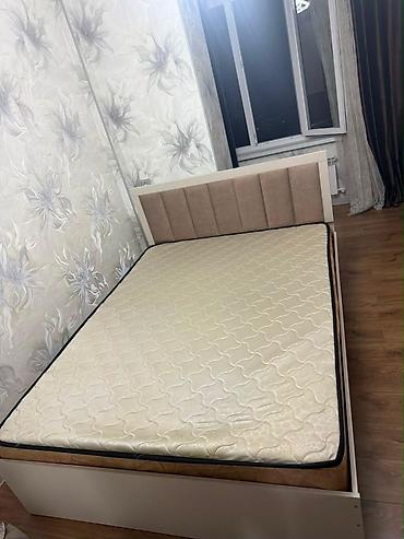 160: Двуспальная кровать, Новый, С мягким изголовьем, длина - 200 см — 1