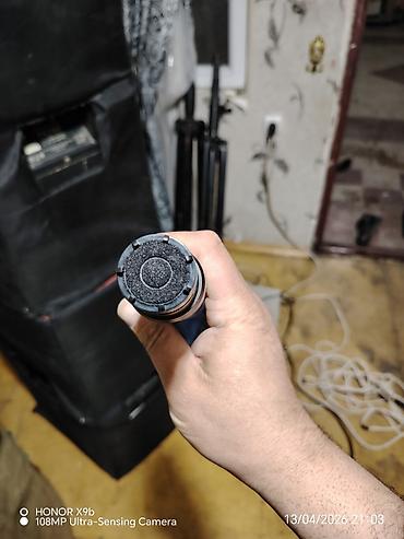 Səsgücləndiricilər, qulaqlıqlar və mikrofonlar: Shure Performance Gear Wireless Systems – PGX2 SM58 simsiz mikrofon — 6