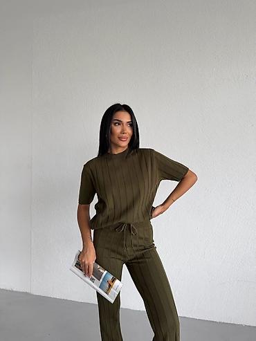 Kompleti: 🔥Vasi omiljeni kompleti 🔥Ponovo u prodaji od petka 🔝2800 din na lalafo.rs — 17 Kompleti: 🔥Vasi omiljeni kompleti 🔥Ponovo u prodaji od petka 🔝2800 din — 17