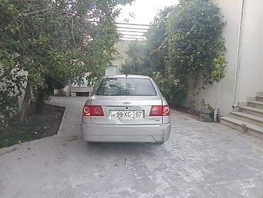 Chery: Chery Fora sedan - Kuzov: 4 qapılı sedan, gümüşü rəng - Model/emblem — 1