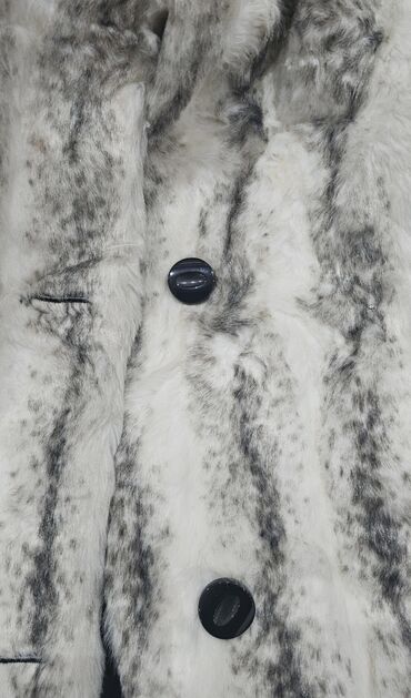 Krzneni kaputi: L, Sa postavom, Veštačko krzno, bоја - Šareno — 2