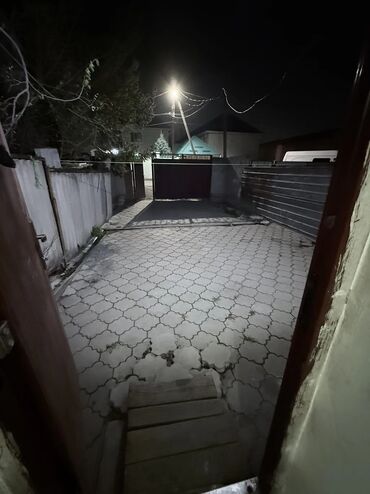 сдаю дом на долгий срок: 75 м², 4 комнаты, Подвал, погреб, Забор, огорожен