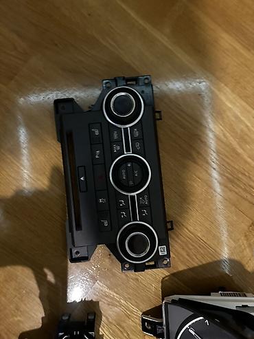 Salon: Land Rover Discovery 4 (LR4) üçün salon elektronika və konsol — 4