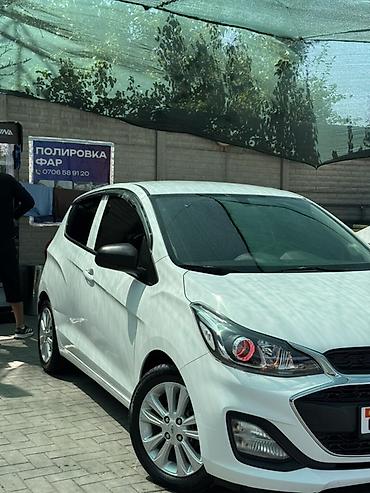 spark 2018: Chevrolet Spark: 2019 г., 1 л, Вариатор, Бензин, Хэтчбэк — 4