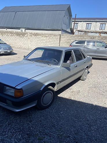 Audi: Audi 80: 1986 г., 1.8 л, Механика, Газ, Седан — 2